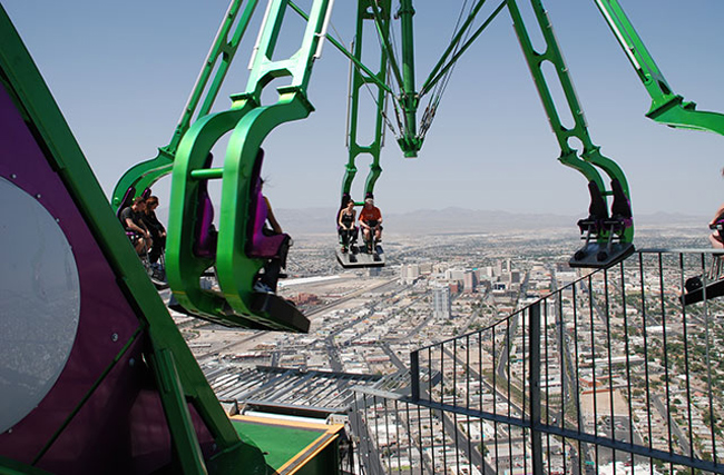 карусель аттракцион Insanity the ride Казино Stratosphere