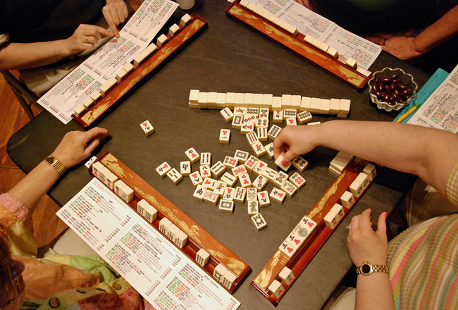Партия в Маджонг Маджонг (mahjong)